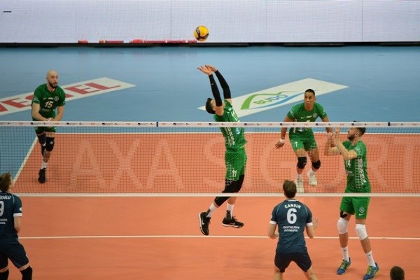 Bursa BŞ Belediyespor 3 puanla devam etti