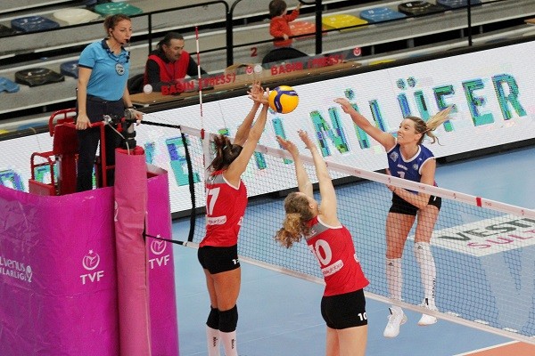 Nilüfer Belediyespor 3 puana Atlasglobal'la uçtu