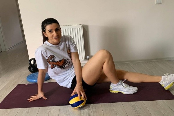 “Pass the Time”'de konuk Merve Dalbeler Aslan