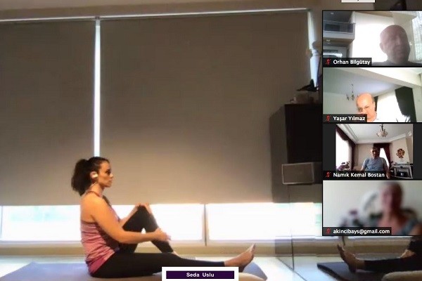 Biz Takımı, Seda Uslu ile Yoga Yaptı