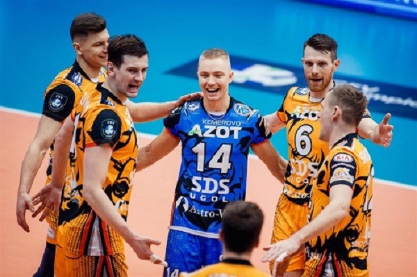 Voleybol Geri Dönüyor