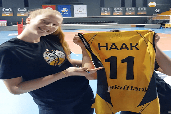 Haak sözünü tuttu