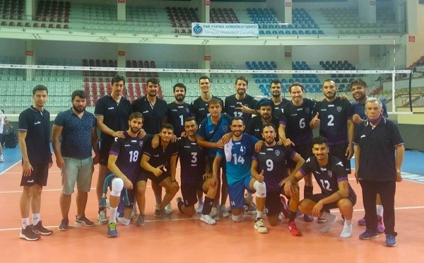 Afyon Efeleri, Arkas Spor'u İzmir'de yendi