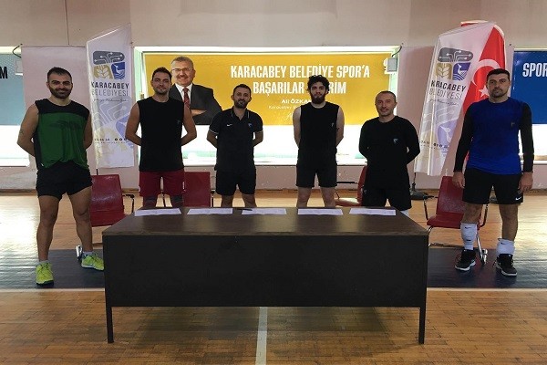 Karacabey Belediyespor transfere başladı
