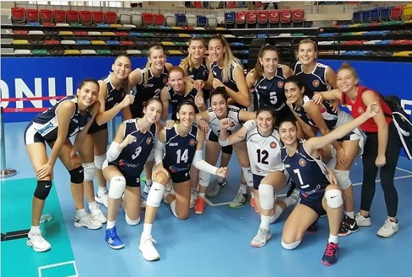 Doğum gününde Kamil Hoca'ya 3 puan hediye ettiler