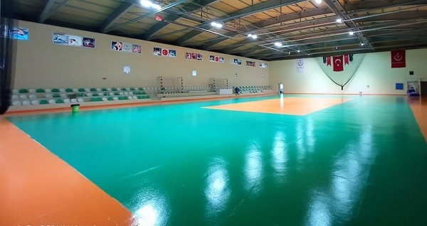 Bir voleybol hikayesi de Erzin'de yazılıyor
