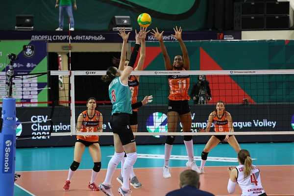 Eczacıbaşı VitrA Çeyrek Finalde