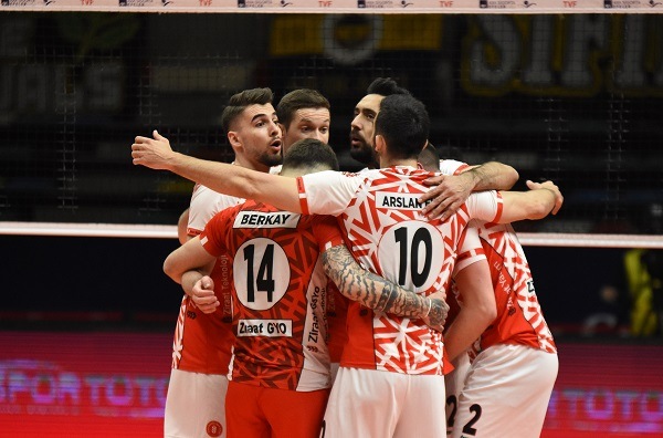 Finalin ilk maçında Ziraat Bankkart güldü