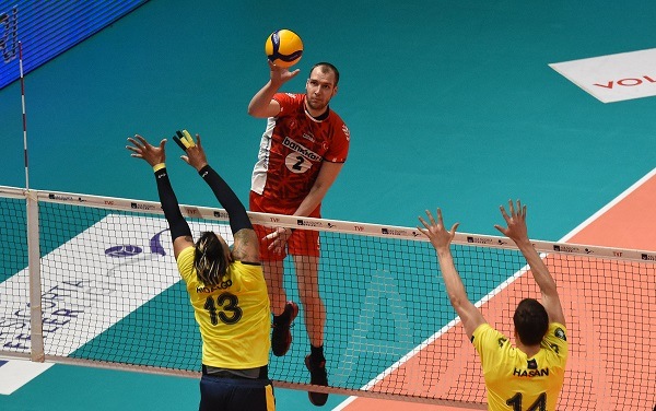 Ziraat Bankkart nefes kesen maçta galip geldi ve seride öne geçti
