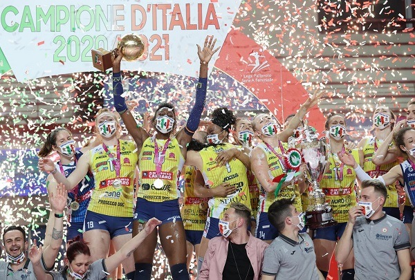 Imoco, müzesinde eksik olan tek kupa için sahaya çıkacak