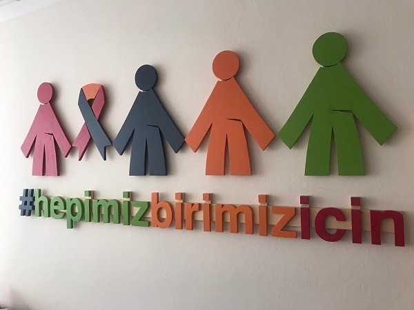 Ulusal Voleybol Hakeminden Anlamlı Bağış: #SaçımSaçınOlsun