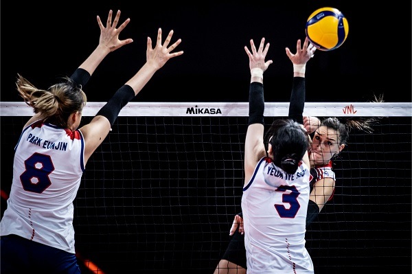 Daha önce 4 kez yendiğimiz Güney Kore karşısında Yarı Final vizesi arıyoruz