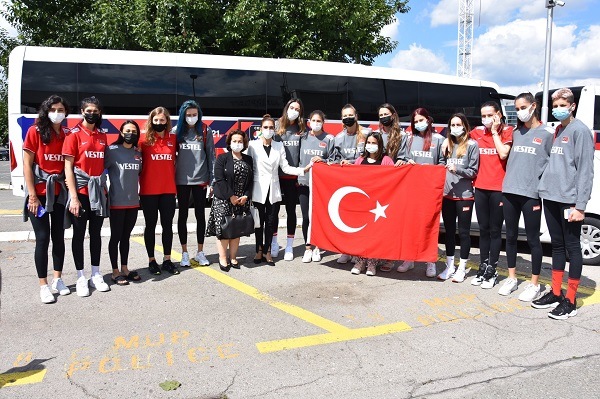 Sultanlar Sırbistan'da