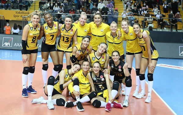 VakıfBank galibiyetle başladı