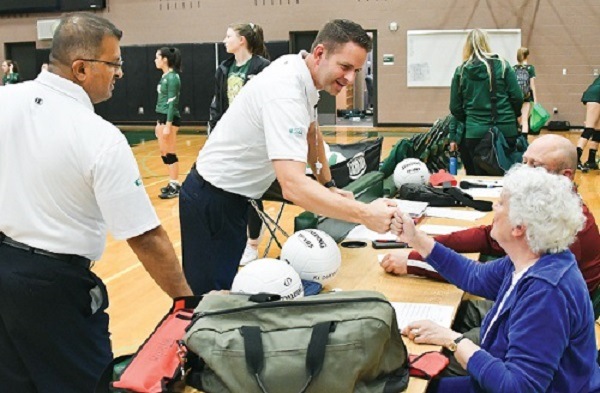 Hakemler için voleybol oyunu ve zaman yönetimi