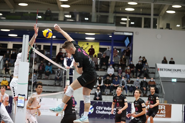 Erkekler Challenge Cup'ta Çeyrek Final İlk Maçları başladı