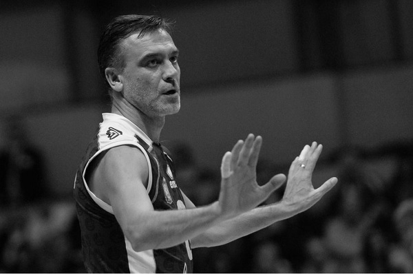 Ülkemizde Erdemir forması giymiş, 3 Olimpiyat madalyalı Rus pasör hayatını kaybetti