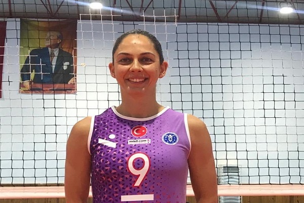 Güldeniz Önal'dan taraftarlarına çağrı: Evimizdeki en büyük gücümüz olan sizlerle birlikte olalım.