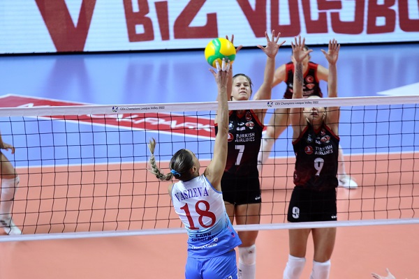 THY, Şampiyonlar Ligi'nde üst tur için önemli virajda