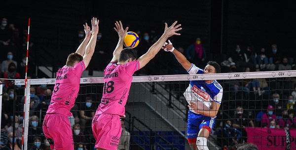 Erkekler Challenge Cup'ta yarı finalistler belli oldu