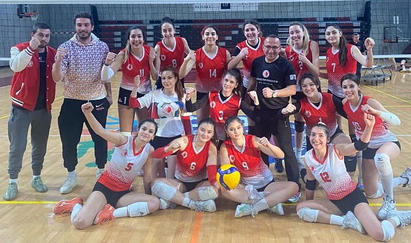 Doğuş Üniversitesi Yenilgisiz Finalde