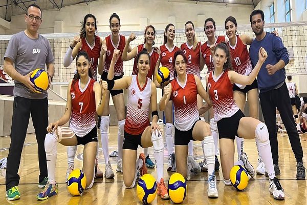 Doğuş Üniversitesi firesiz devam ediyor