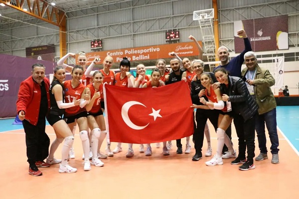 İşitme Engelli Kadın Milli Takımımız ilk maçını kazandı