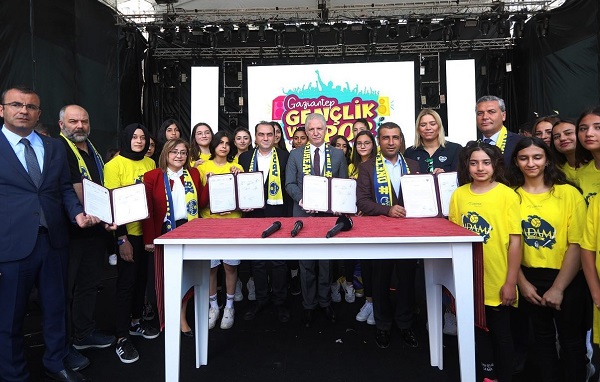 Adam Voleybol'dan yepyeni bir proje: “Karış Karış Gaziantep, Adım Adım Olimpiyat”