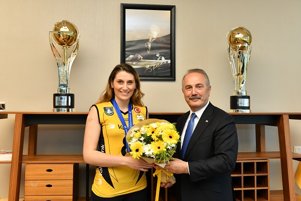 VakıfBank, Kaptanını Uğurladı