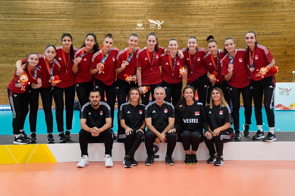 U19 Milliler EYOF'dan Gümüş Madalya ile döndü