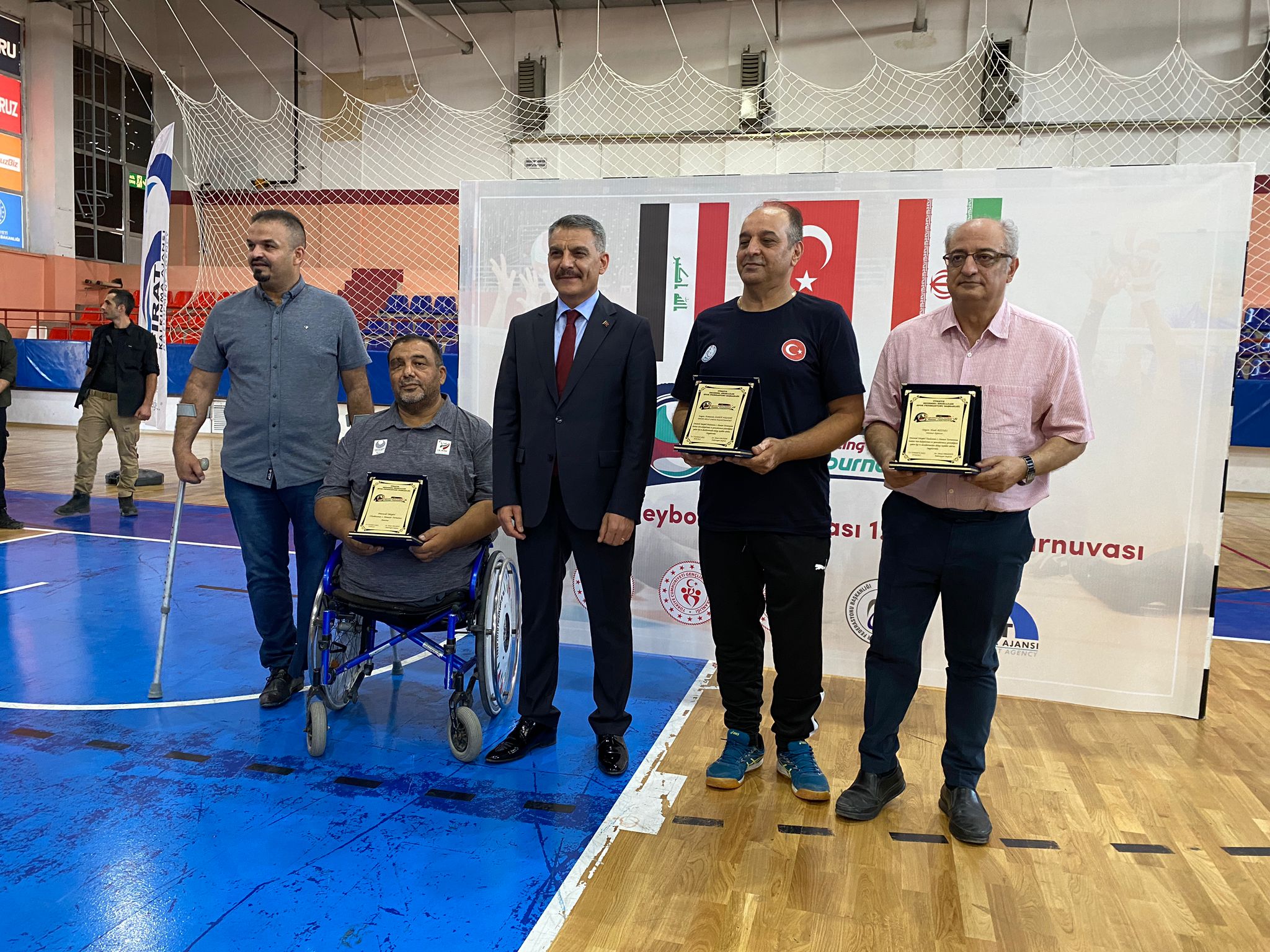 Uluslararası Munzur Oturarak Voleybol Turnuvası sona erdi Uluslararası Munzur Oturarak Voleybol Turnuvası sona erdi