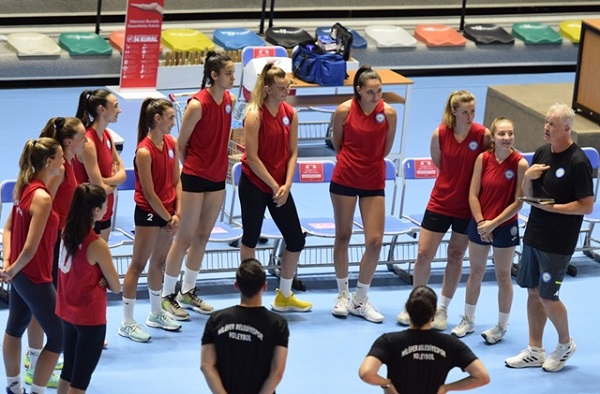 Nilüfer Belediyespor sezonu açtı