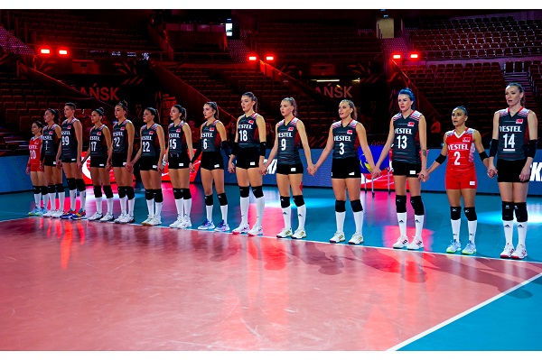 Sultanlar Kore'yi kolay geçti