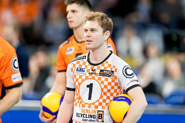 BR Volleys’ in tecrübeli liberosu Adam Kowalski