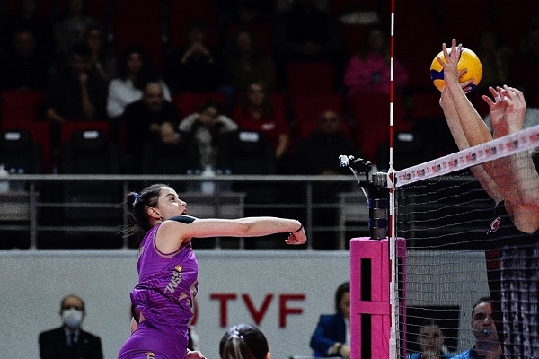 5 Set sonunda kazanan THY 2 puanın sahibi oldu