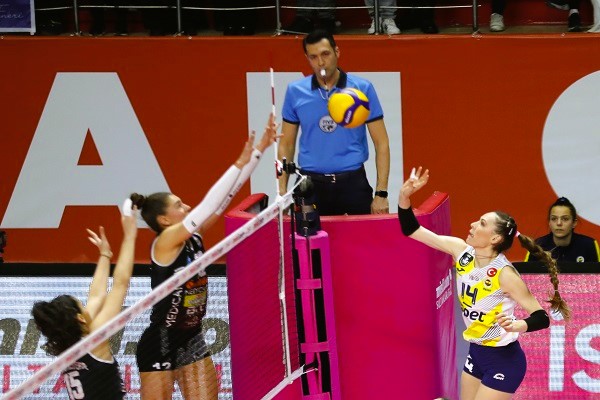 Fenerbahçe Opet, Nilüfer'in 3 maçlık serisine son verdi