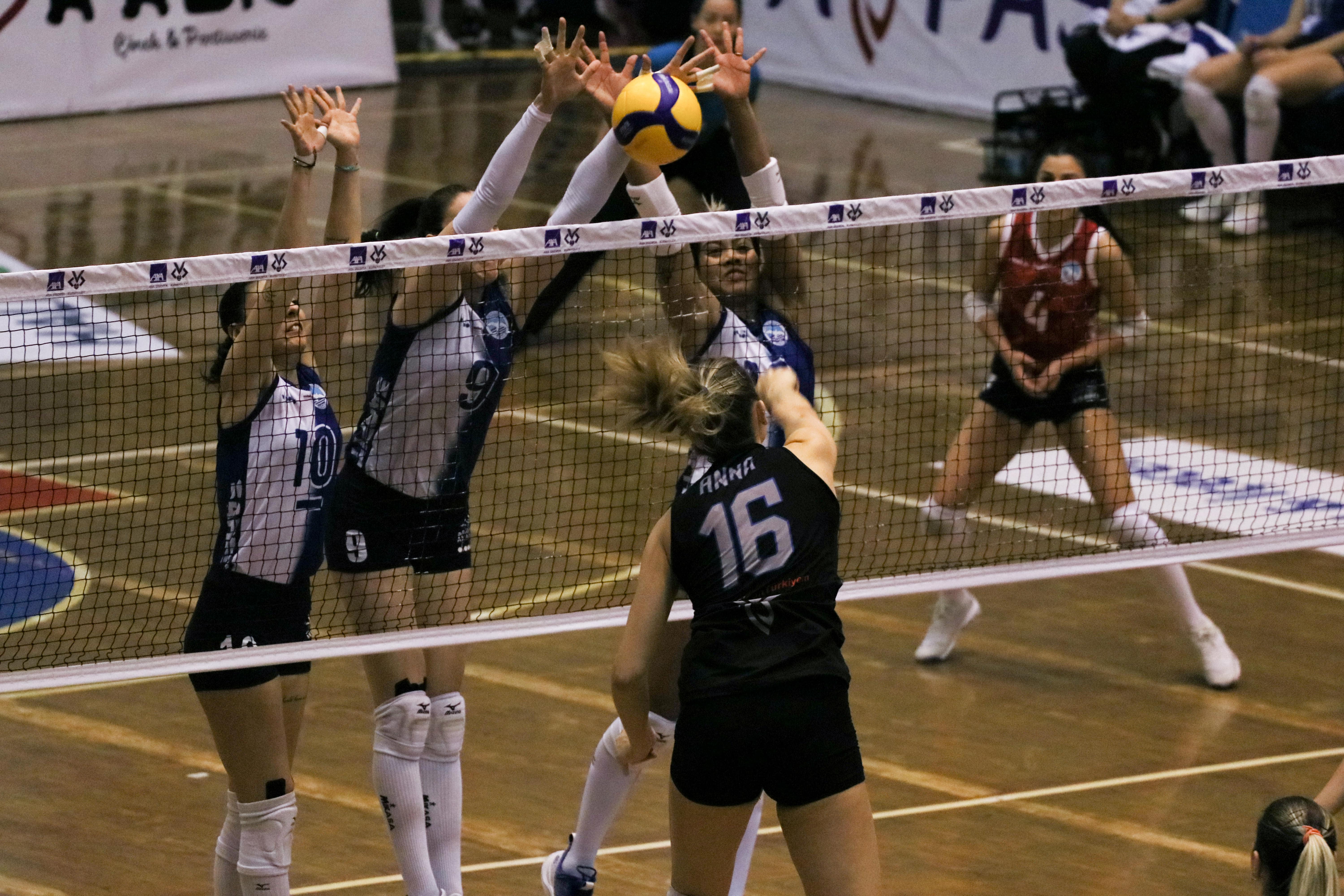 Aydın Büyükşehir Belediyespor Kupa Voley'de Yarı Finalde