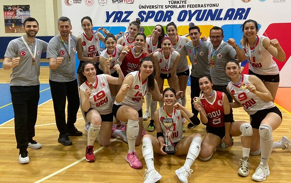 Doğuş Üniversitesi Şampiyon