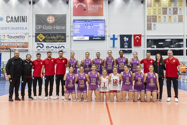 Galatasaray Daikin'e 2 Set Yetiyor