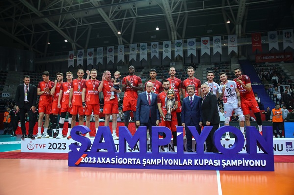 2023 Erkekler AXA Sigorta Şampiyonlar Kupası’nda Kupa ve Madalyalar Sahiplerini Buldu
