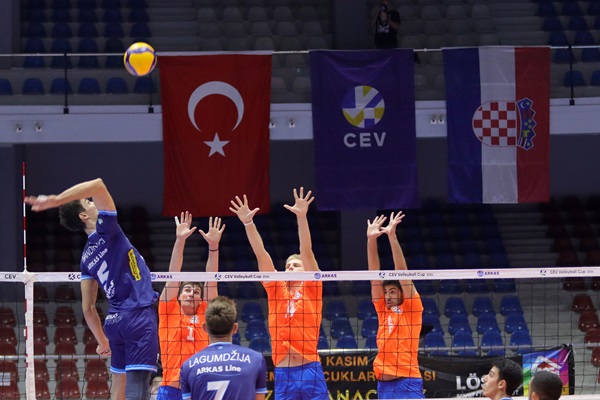 Arkas Spor set vermeden tur atladı