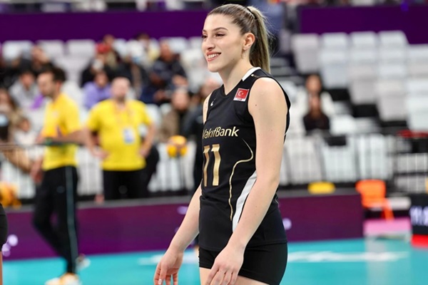 VakıfBank'tan Beşiktaş Ayos'a kiralandı