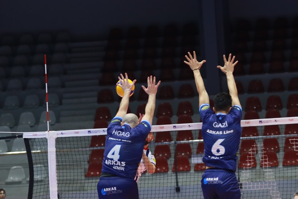 Cizre'de 5 Setlik Mücadelede Kazanan Arkas Spor