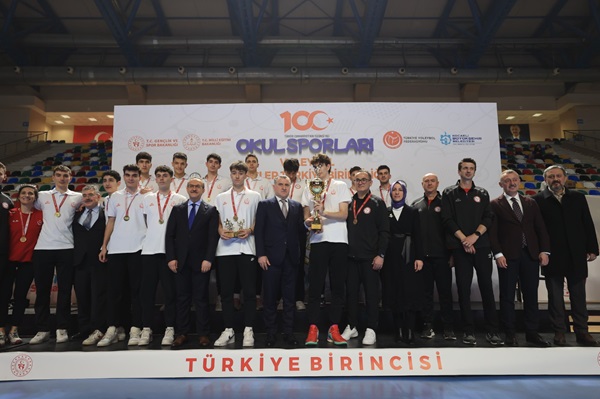 TVF Spor Lisesi Erkeklerde Üst Üste 2. Kez Türkiye Şampiyonu