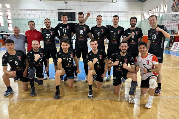 Erzin Narenciyesi Yeşilkent Gümüşhane'de 3 puanı 1 set vererek aldı