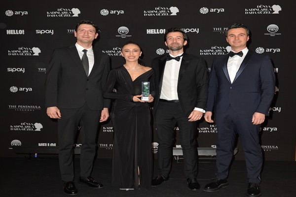 “Yılın Takımı” ödülü Eczacıbaşı Dynavit'in