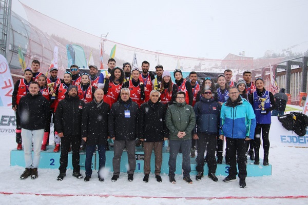 Millilerimizden Kar Voleybolu Avrupa Turu Palandöken Etabı’nda 3 Madalya