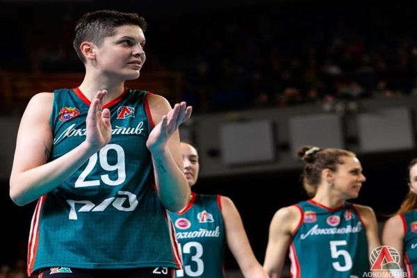 Finalin ilk maçında 35 sayı yapan Ebrar Rekora Koşuyor