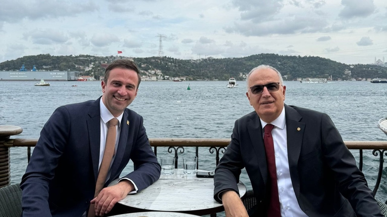 CEV Başkanı Sikiric, İstanbul'da Başkan Üstündağ'a konuk oldu