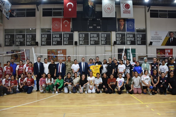 Yarının Sultanları Projesi sezonu Iğdır'da açtı